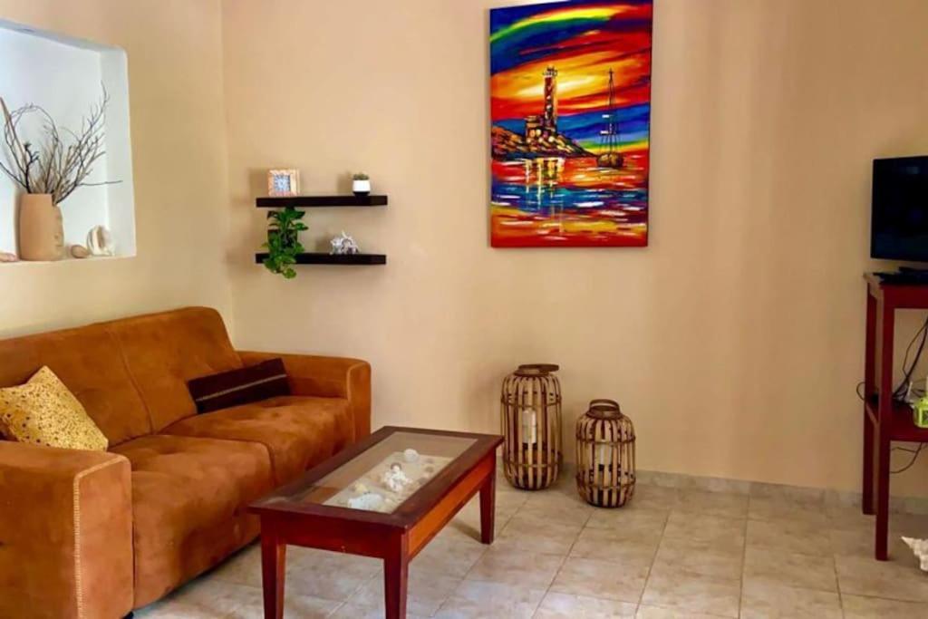 Beachfront Apartment With Swimming Pool. One Bedroom Celestun Buitenkant foto